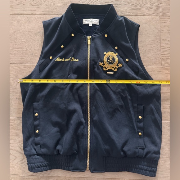 Woman’s Mark and Lona Blue with gold detail vest size 40 - Picture 5 of 7